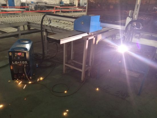 La máquina CNC de corte y taladrado por plasma para láminas de hierro corta materiales como la placa de lámina de carbono de acero inoxidable cobre cobre